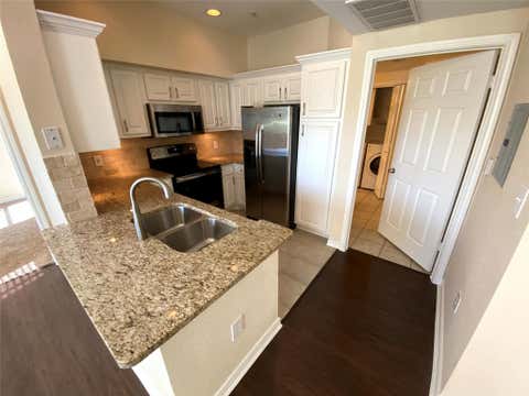Photo of 2350 Westcreek Lane #1305, Houston, TX 77027 (MLS # 45922772)
