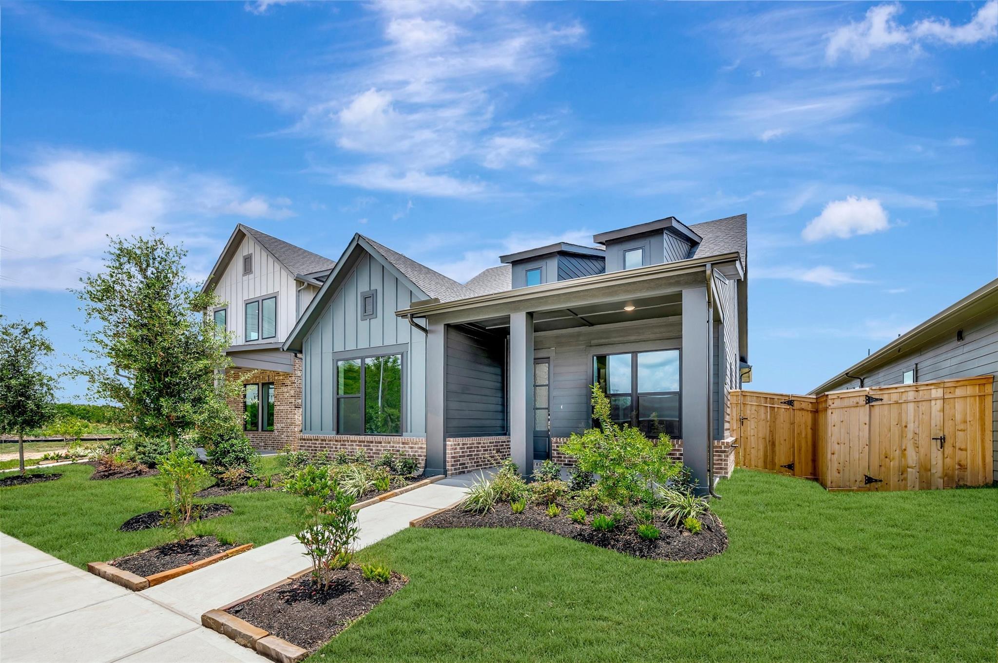 2726 Cottage Place