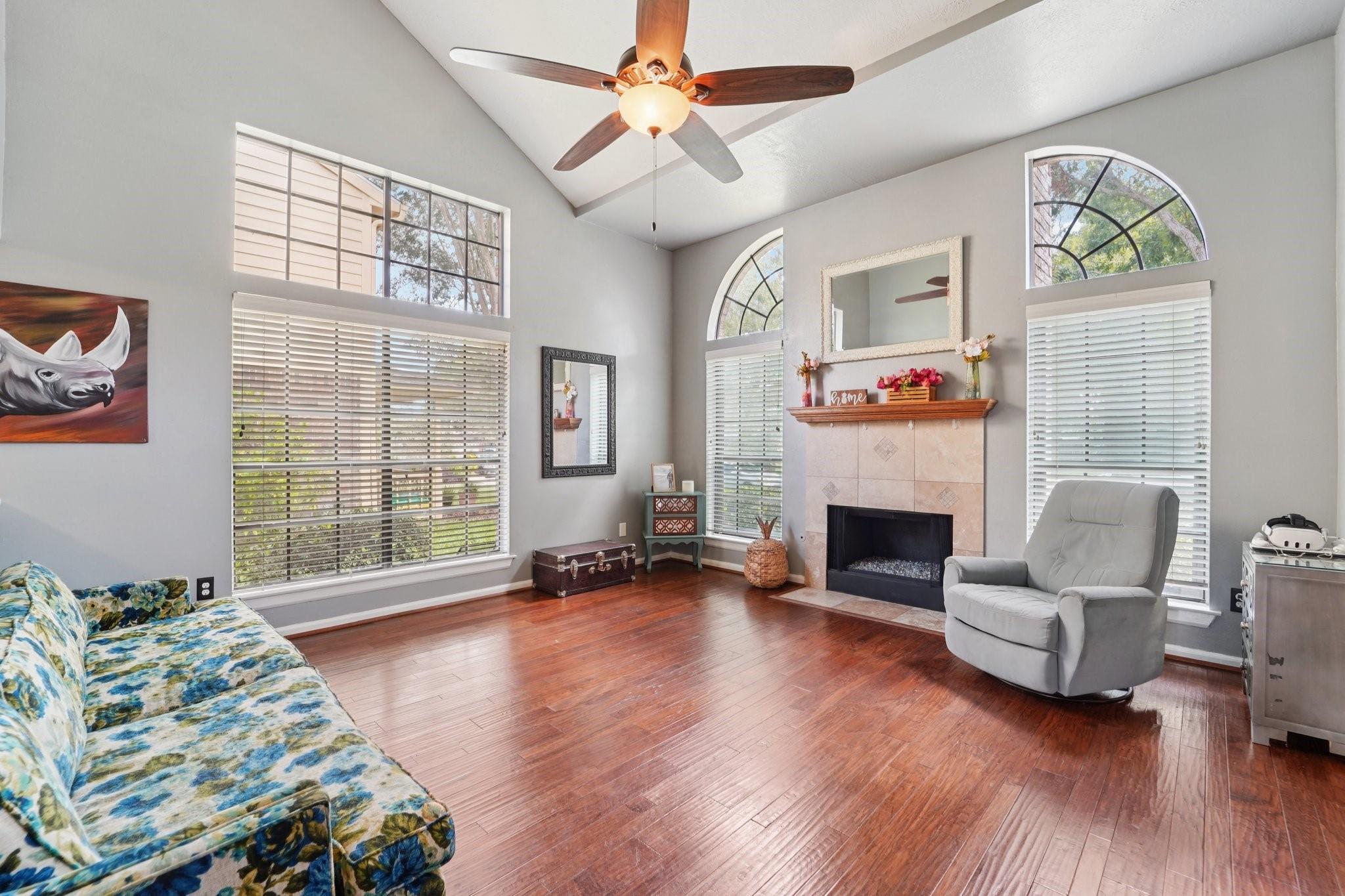 2524 Sawyer Drive