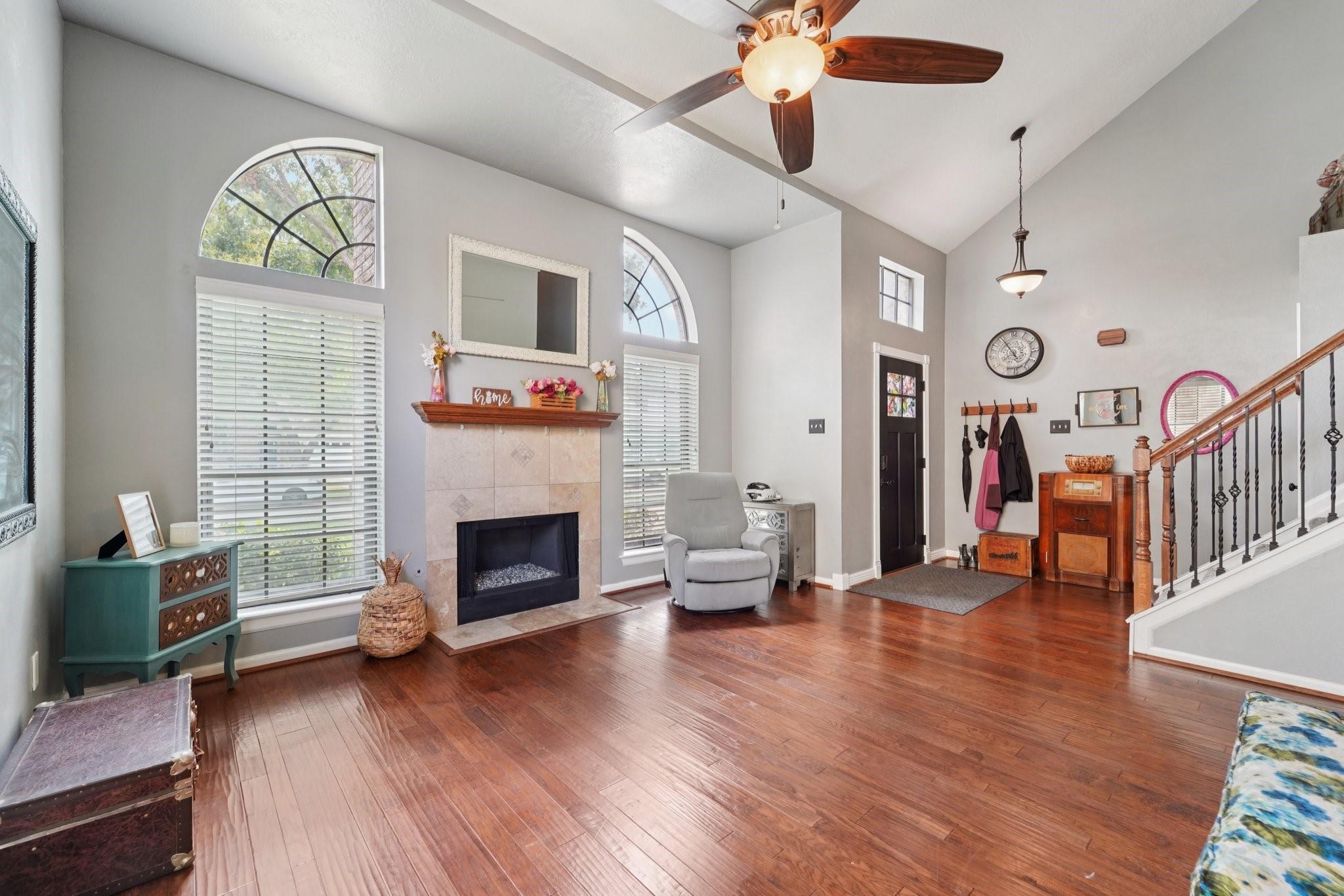 2524 Sawyer Drive