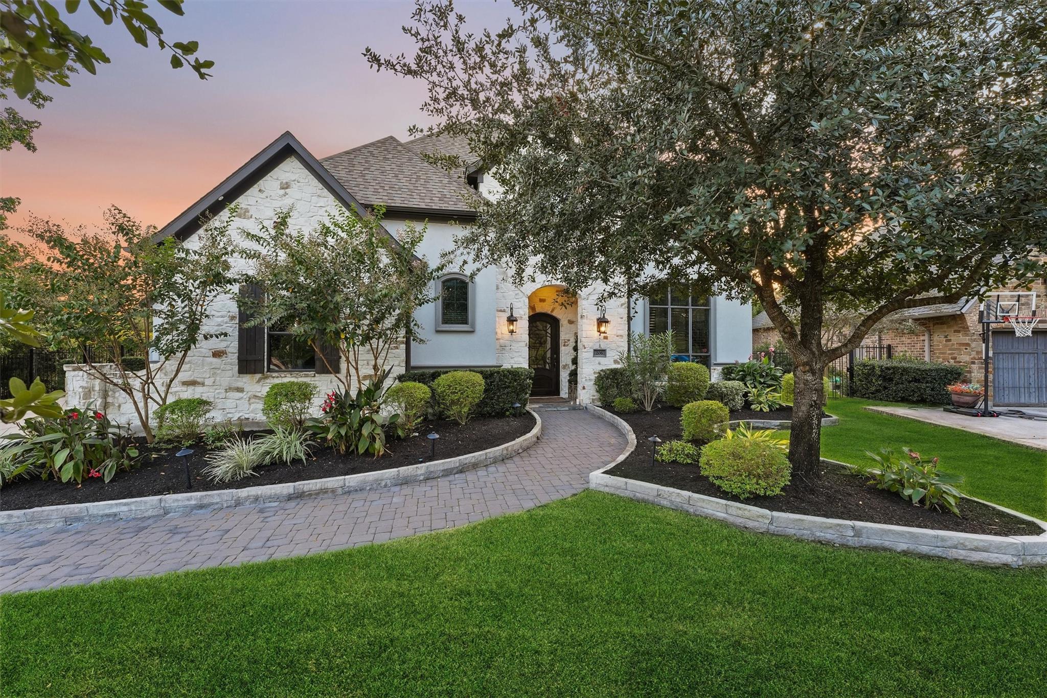 206 Bauer Point Court