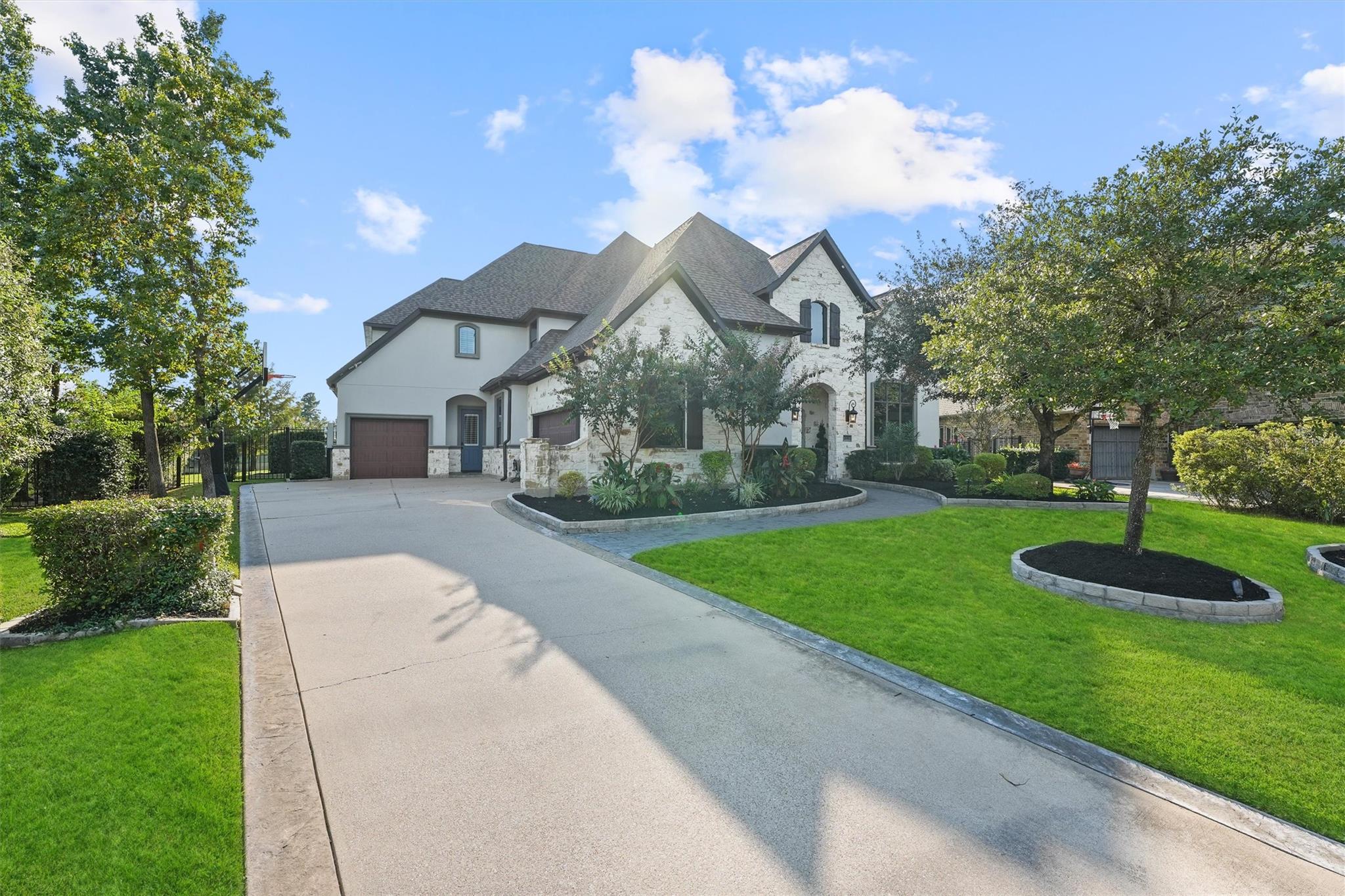 206 Bauer Point Court