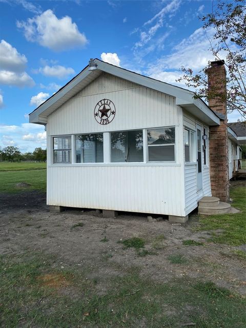 Photo of 7520 Thompson Road, Baytown, TX 77521 (MLS # 64358228)