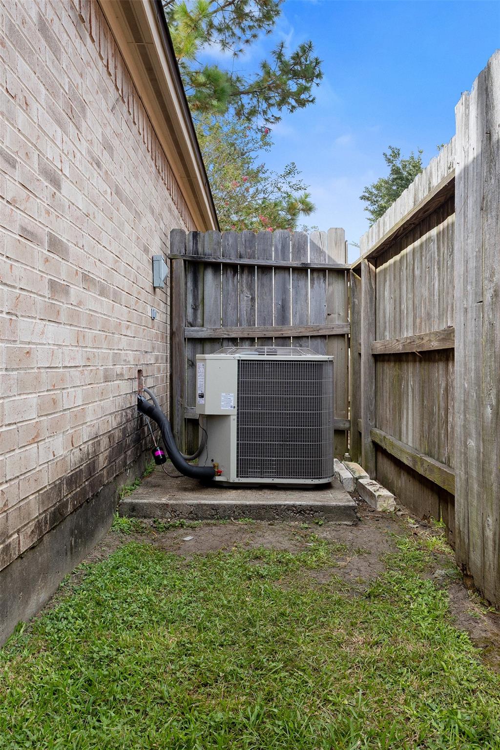 6111 Windsor Chase Lane
