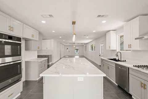 Tiny photo for 5902 Reamer Street, Houston, TX 77074 (MLS # 85961003)