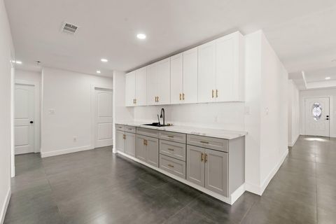 Tiny photo for 5902 Reamer Street, Houston, TX 77074 (MLS # 85961003)