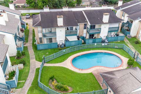 Tiny photo for 250 El Dorado Boulevard #283, Houston, TX 77598 (MLS # 93002877)