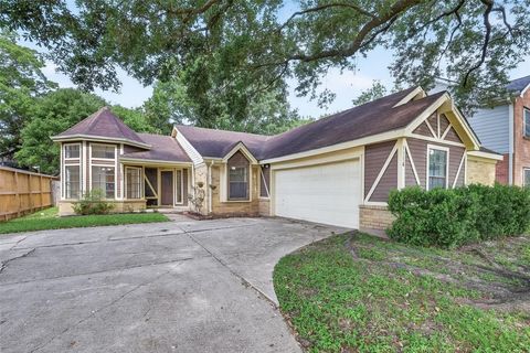 Photo of 1114 Wentworth Drive, Pearland, TX 77584 (MLS # 13724028)