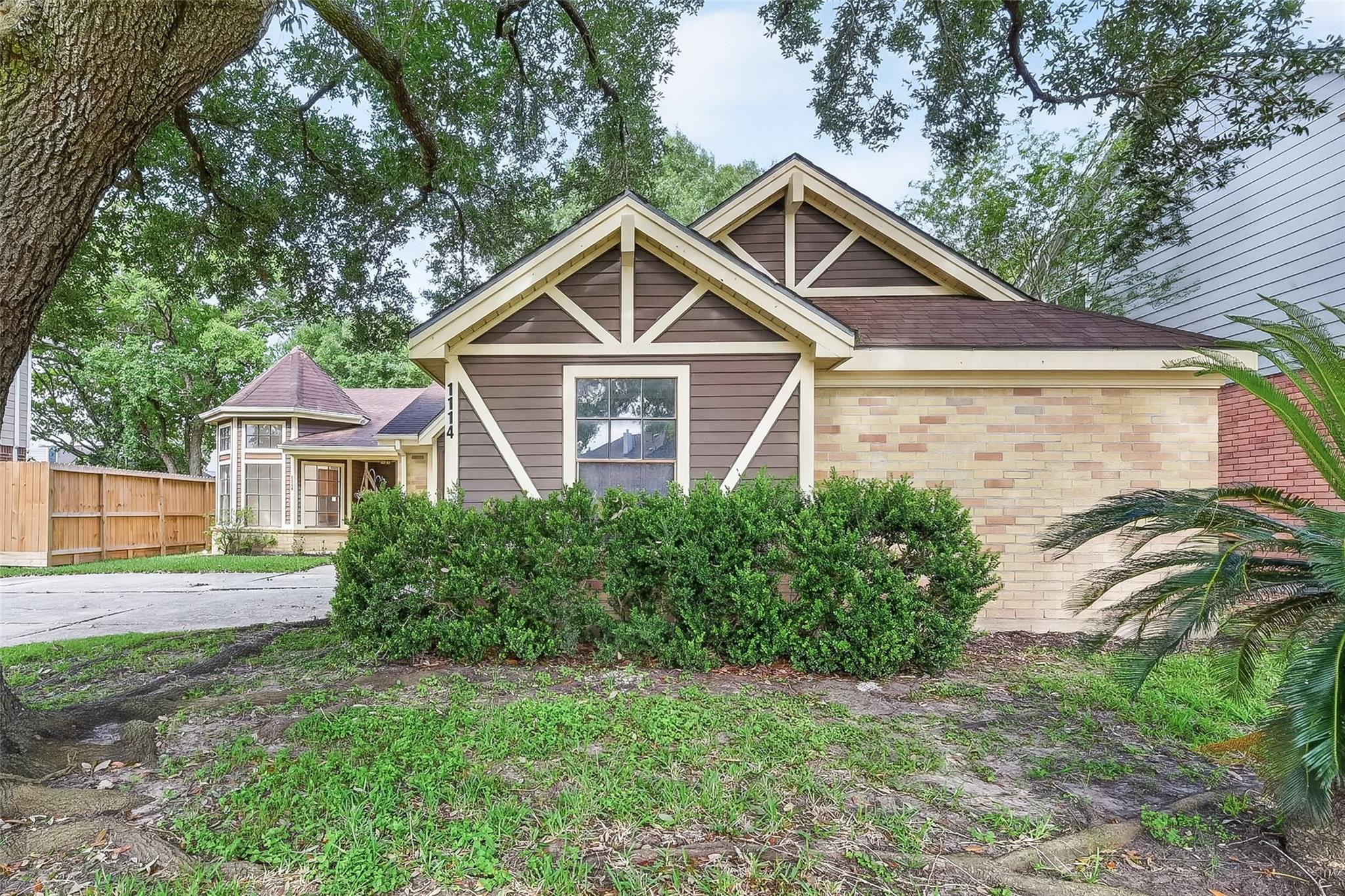 1114 Wentworth Drive