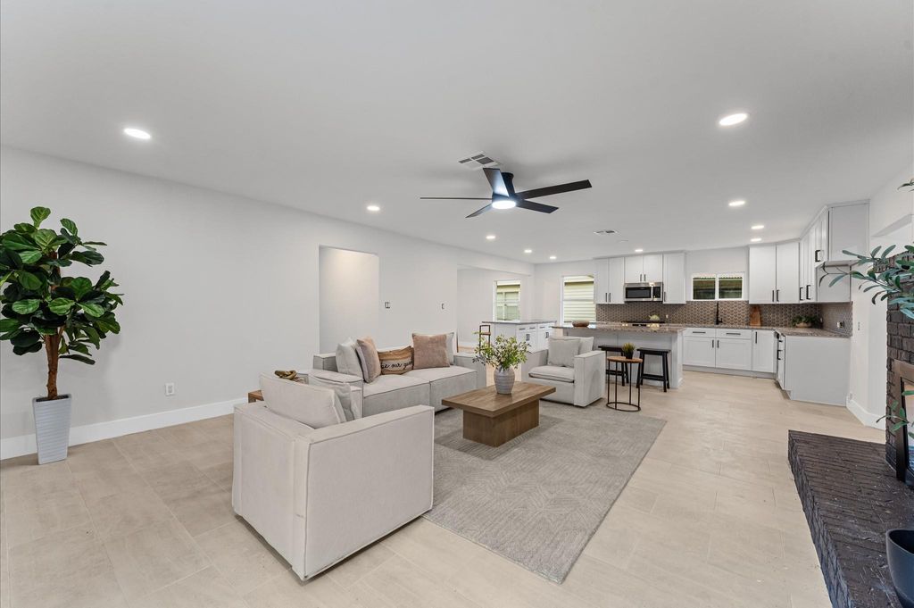 Photo of 8655 Tilgham Street, Houston, TX 77029 (MLS # 73633773)