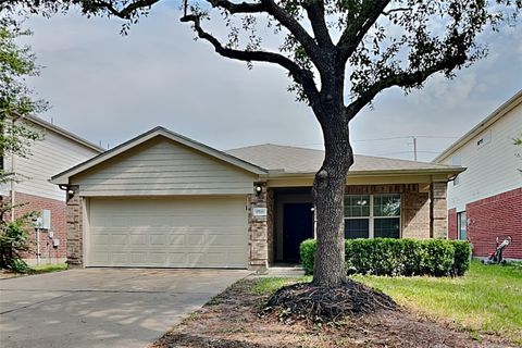 Photo of 17330 Shadow Ledge Drive, Houston, TX 77095 (MLS # 41376660)