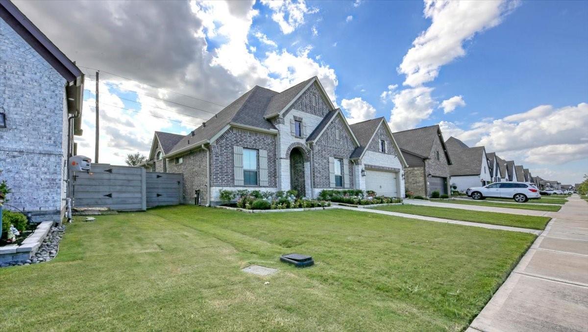 4718 Birch Knoll Trail