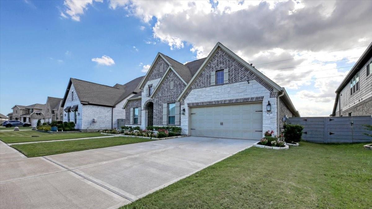 4718 Birch Knoll Trail