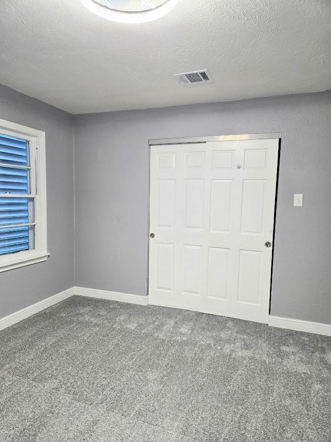 1103 W Camp Circle