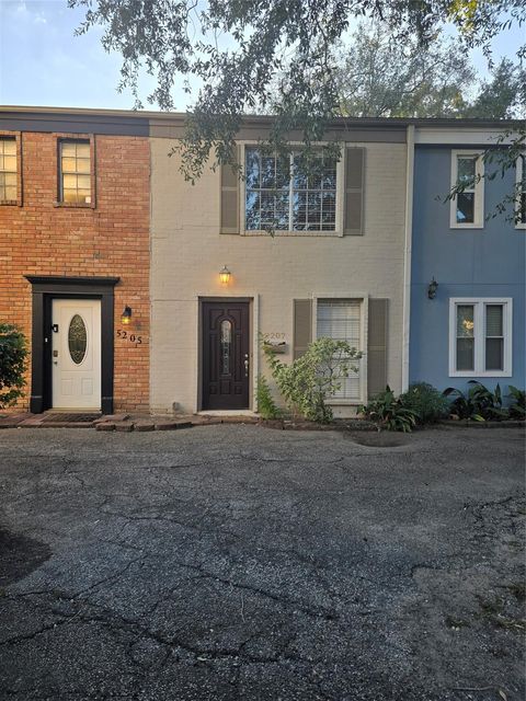 Photo of 5207 Arboles Drive #3, Houston, TX 77035 (MLS # 10099177)