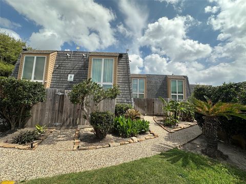 Photo of 16120 Stuebner Airline Road #202, Spring, TX 77379 (MLS # 49183439)