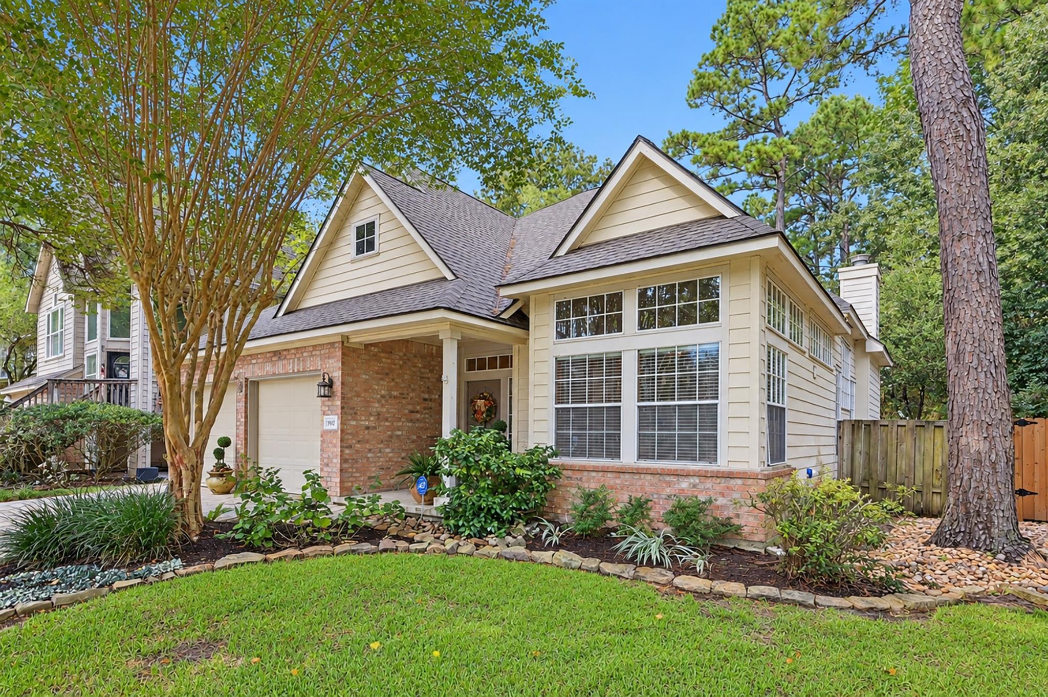 85 E Lakeridge Drive