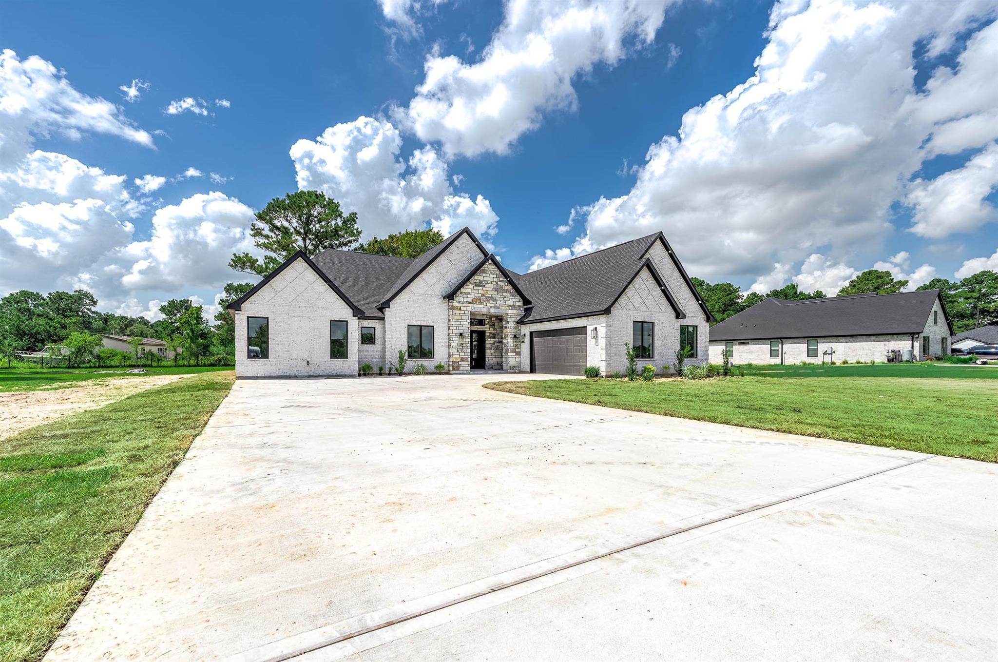 25 Private Road 6612