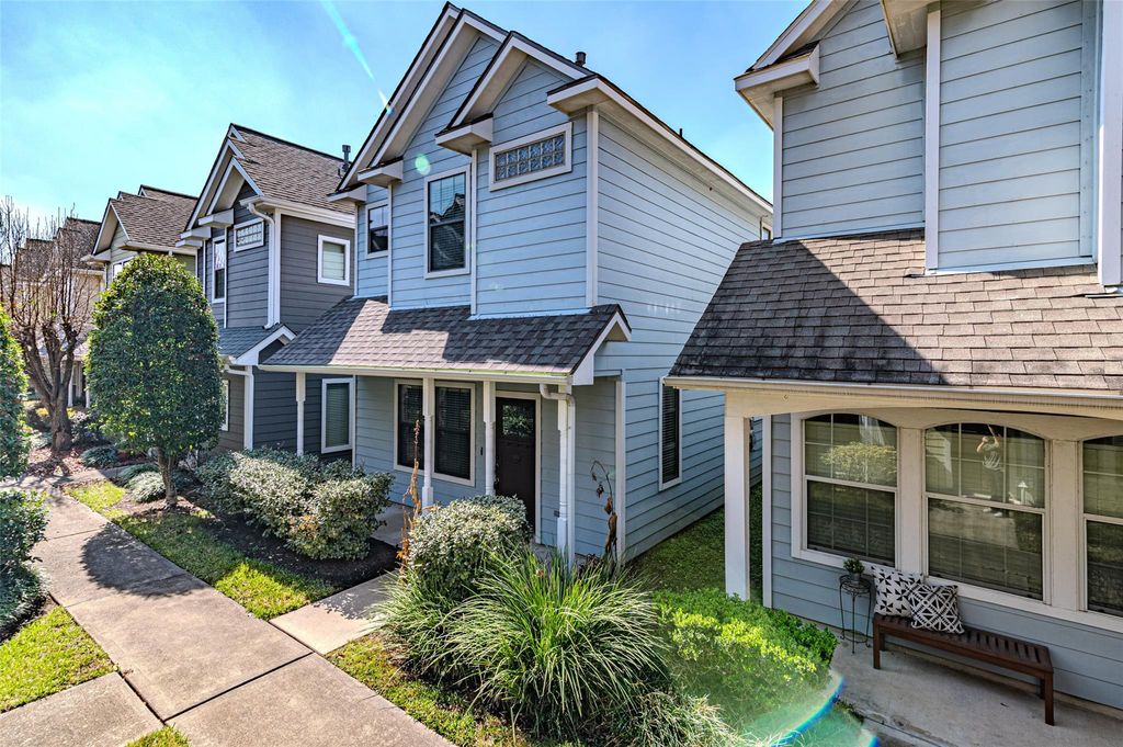 Photo of 1828 Woodbend Village Court, Houston, TX 77055 (MLS # 31762501)