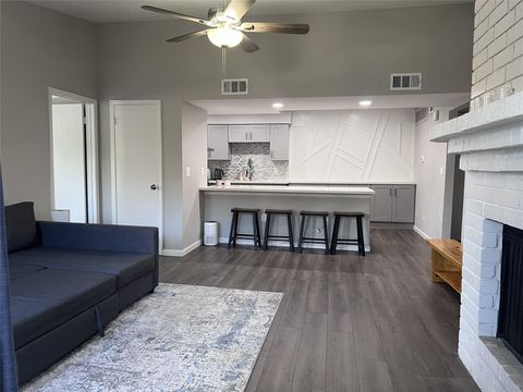 Photo of 10555 Turtlewood Court #2905, Houston, TX 77072 (MLS # 53485757)
