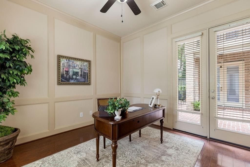 Photo of 82 Mill Point Place, The Woodlands, TX 77380 (MLS # 42808195)
