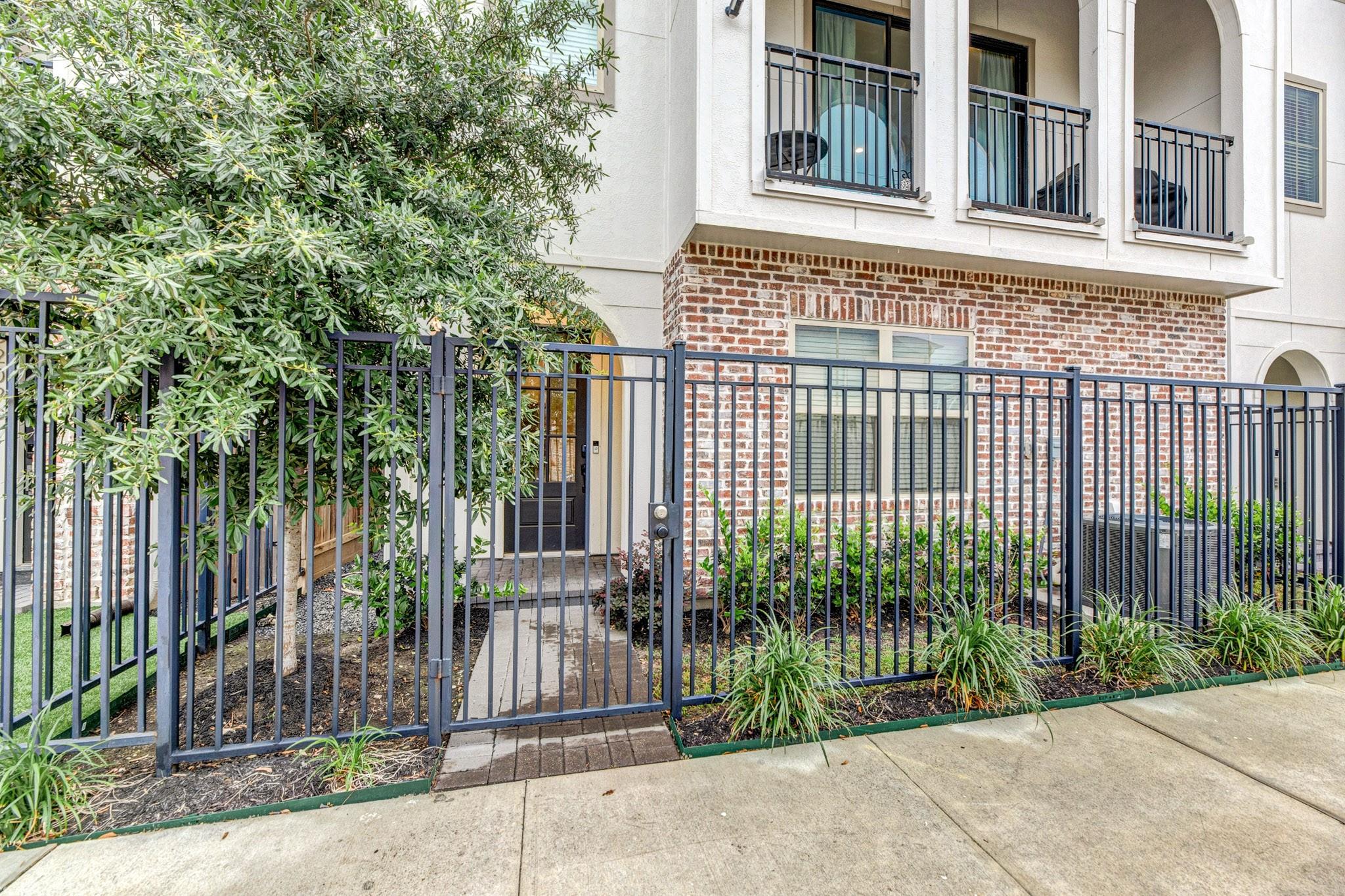 5230 Schuler Street