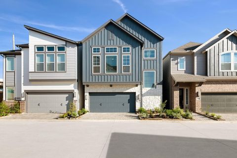 Photo of 16046 Mason Run Drive, Houston, TX 77079 (MLS # 83558175)