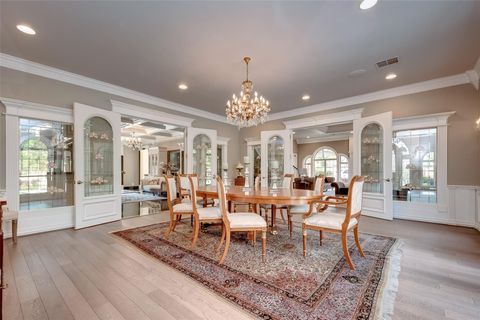 Tiny photo for 12445 Memorial Drive, Houston, TX 77024 (MLS # 2216221)