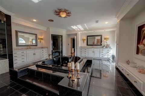 Tiny photo for 12445 Memorial Drive, Houston, TX 77024 (MLS # 2216221)