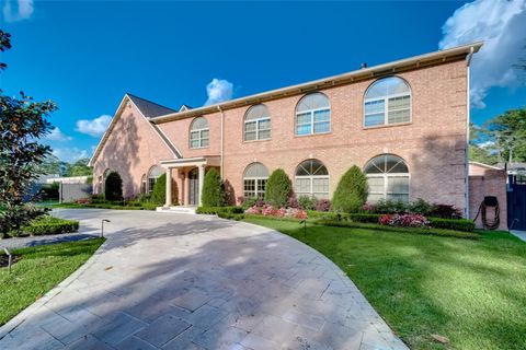 Tiny photo for 12445 Memorial Drive, Houston, TX 77024 (MLS # 2216221)