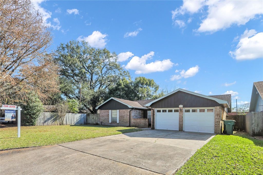Photo of 2719 Meadow Lane, Houston, TX 77568 (MLS # 79299636)