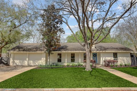 Photo of 4606 Waynesboro Drive, Houston, TX 77035 (MLS # 81252023)