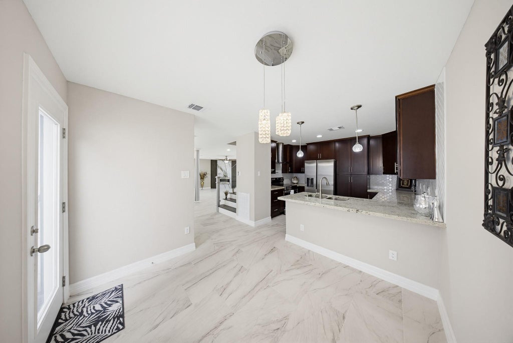 Photo of 12411 Sungate Lane, Houston, TX 77071 (MLS # 39239619)