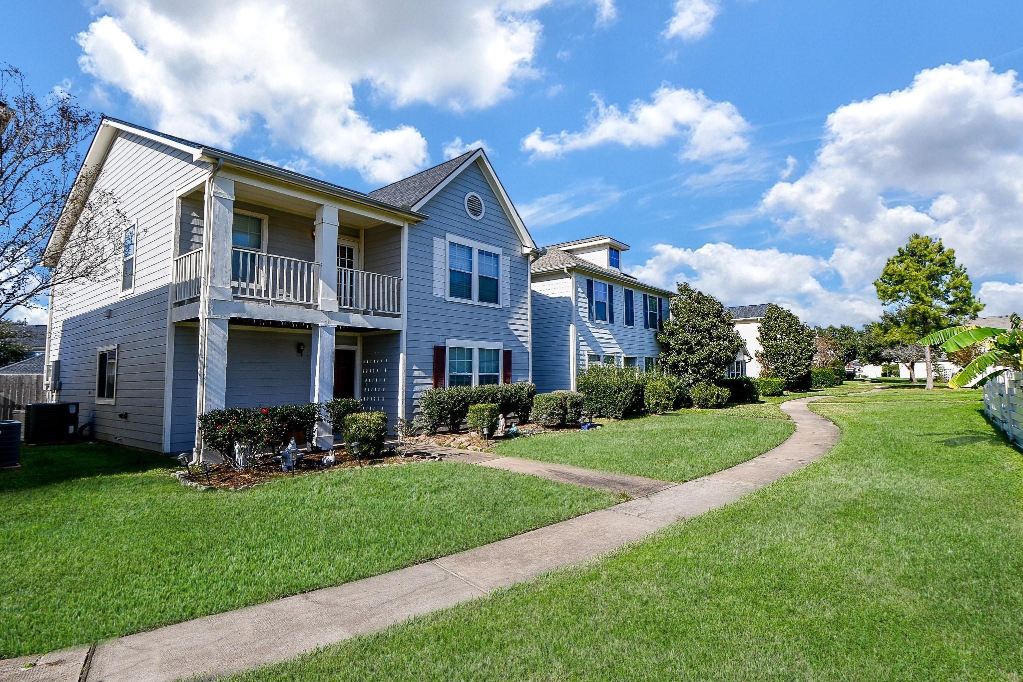 6322 Hall Pond Court