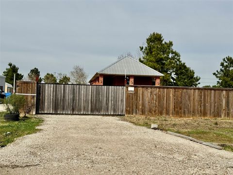 Homes For Sale - 1839 Road 5502<br/> Cleveland, TX 77327