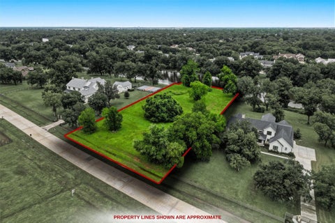 Photo of 0 Riverlake Road, Fulshear, TX 77441 (MLS # 42520720)