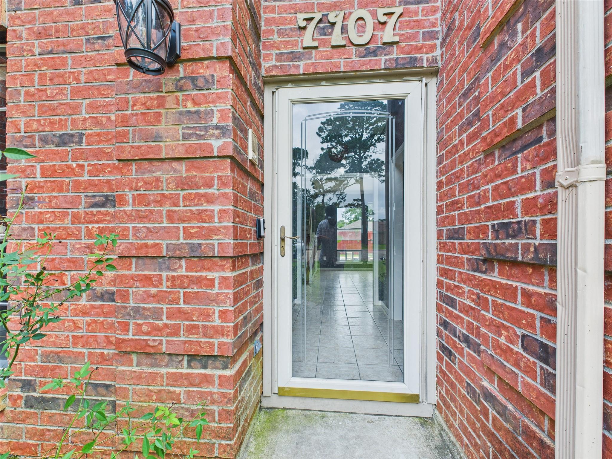 7107 Seminole Street