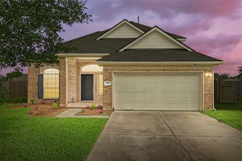 Photo of 5027 Wimberly Lane, Baytown, TX 77523 (MLS # 34118088)