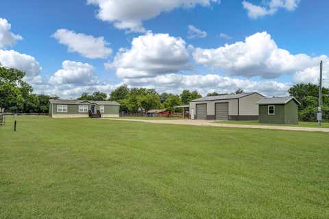 Photo of 2204 County Road 288, Angleton, TX 77515 (MLS # 54511775)