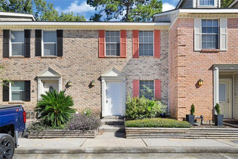 Photo of 2030 Plantation Drive #B-14, Conroe, TX 77301 (MLS # 28698964)