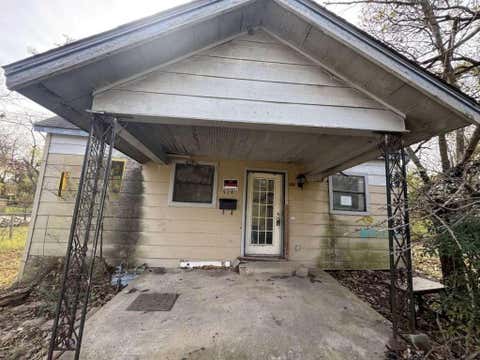 Homes For Sale - 514 E 5th Street<br/> Fannin County, Bonham, TX 75418