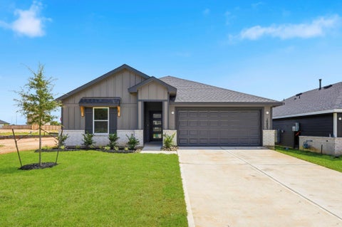 Photo of 15807 Narrow Leaf Lane, Montgomery, TX 77316 (MLS # 93558600)