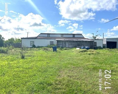 Photo of 691 County Road 174, Bay City, TX 77414 (MLS # 52805420)