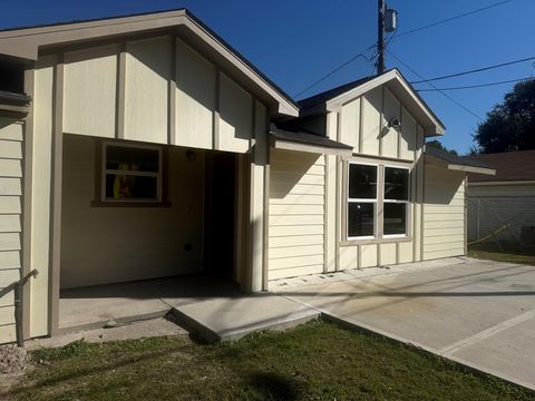 Photo of 702 Majorca Drive #A, Houston, TX 77076 (MLS # 16888169)