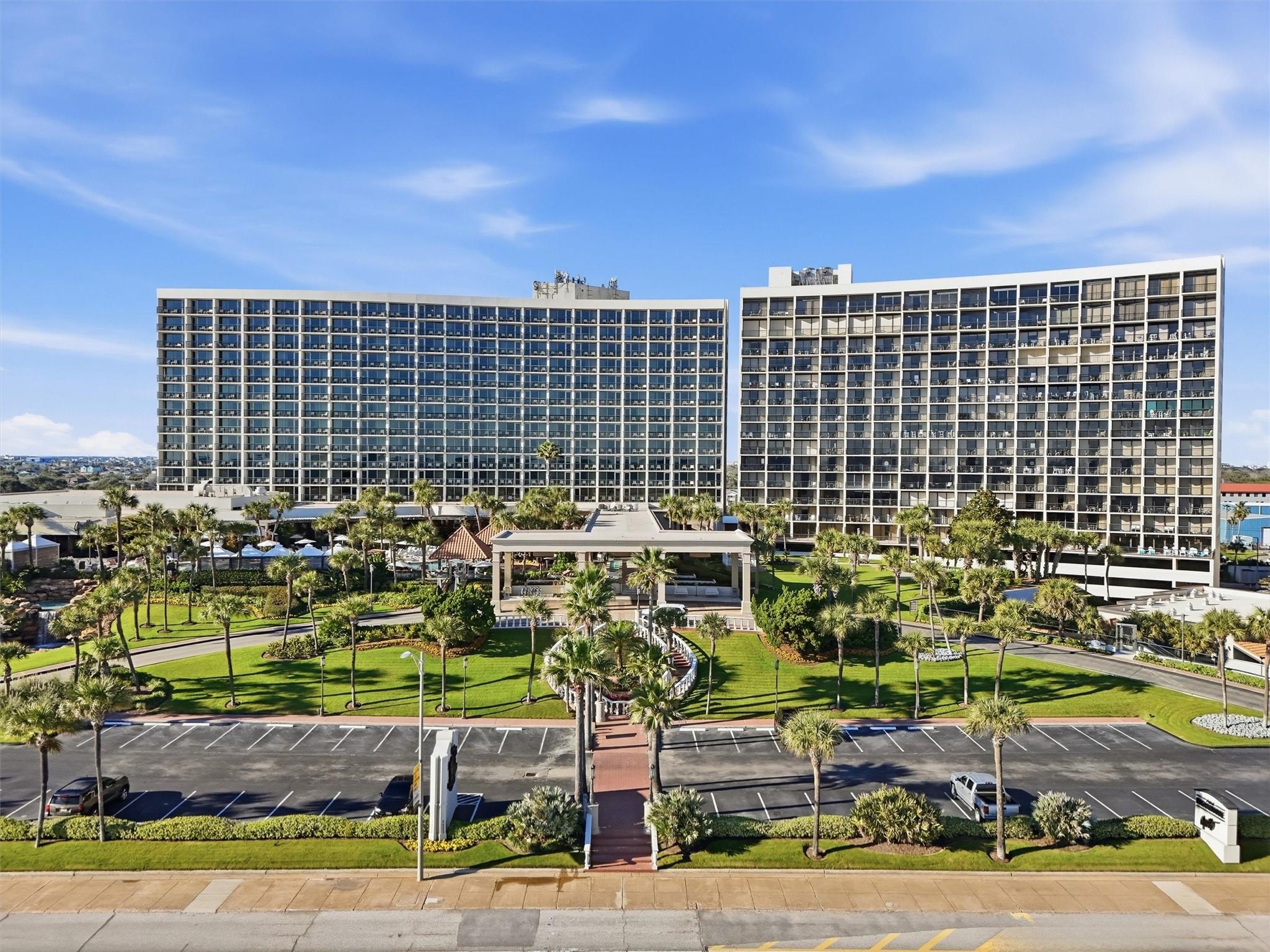 5220 Seawall Boulevard 736