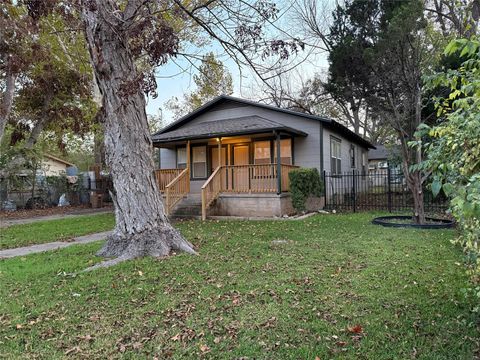 Photo of 505 W Elliott St, Austin, TX 78753 (MLS # 65975253)