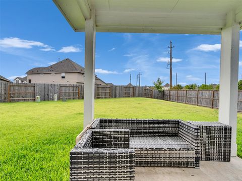 Homes For Sale - 10602 Sunrise Park Lane<br/> Humble, TX 77396