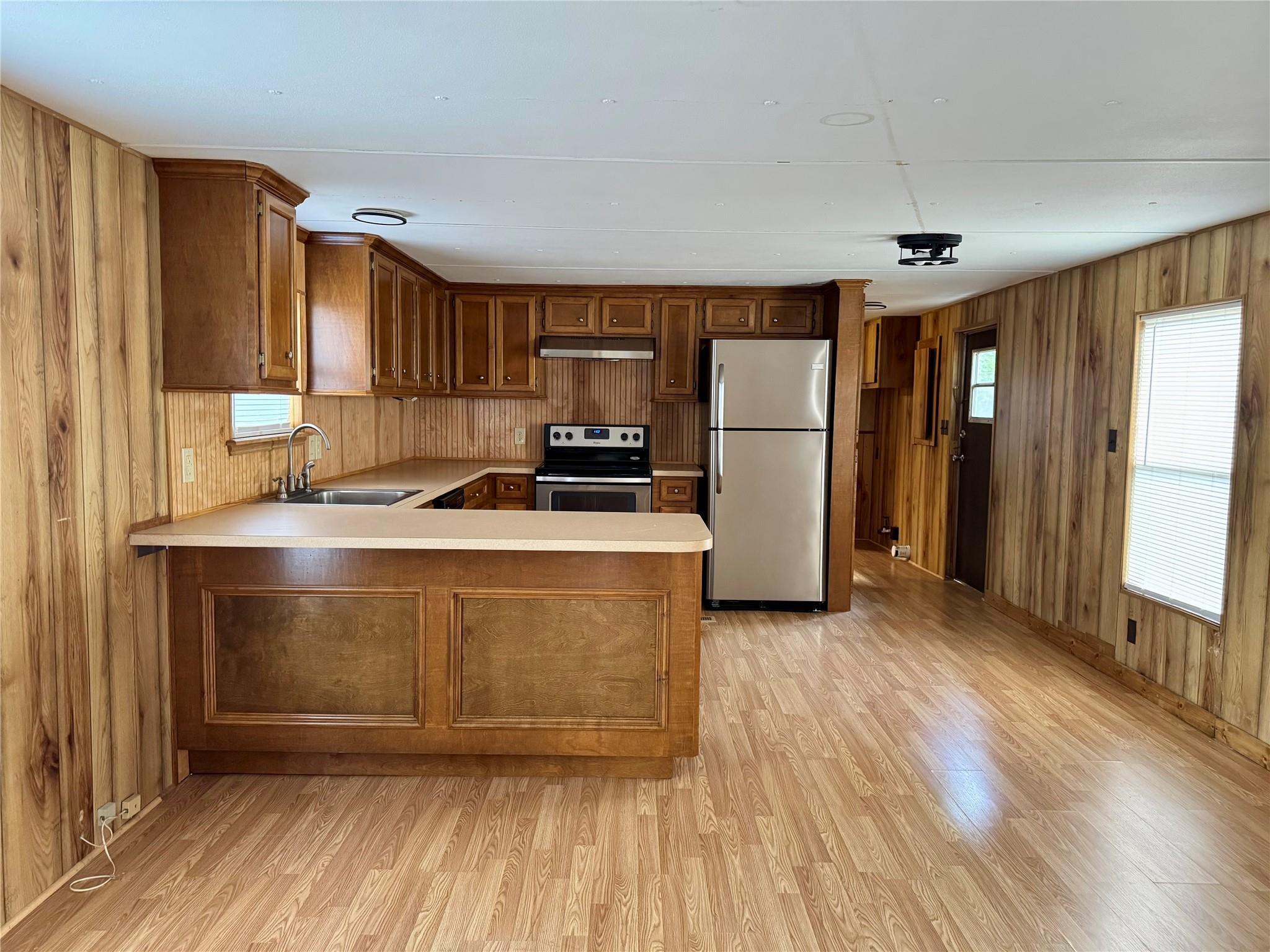 1733 Farm To Market 3277