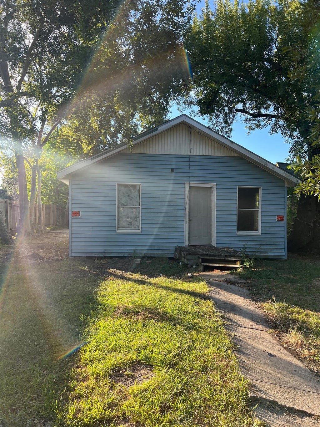 Photo of 2109 Carolina ST, Baytown, TX 77520 (MLS # 31940089)