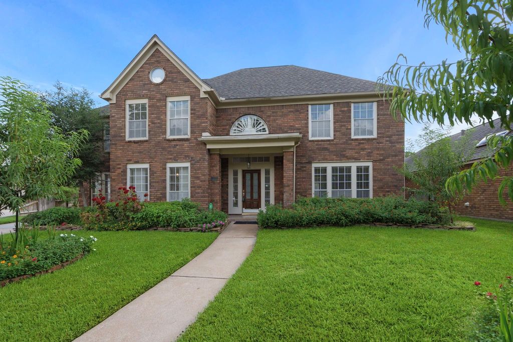 Photo of 7414 Starbridge Drive, Houston, TX 77095 (MLS # 70764500)